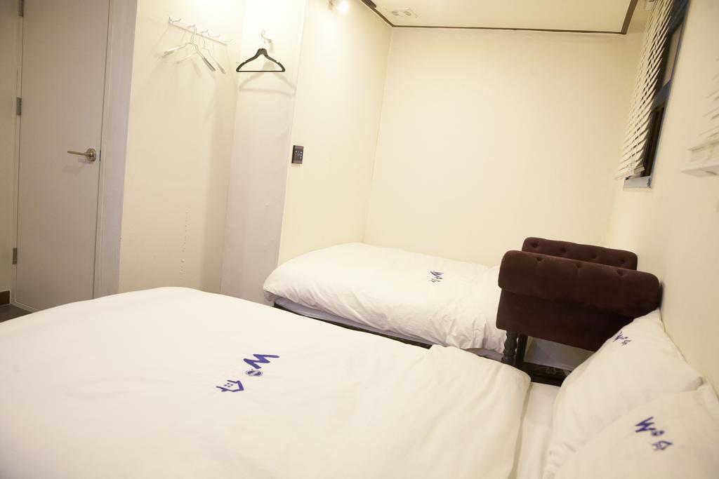 W Mini Hotel Dongdaemoon Seoel Buitenkant foto