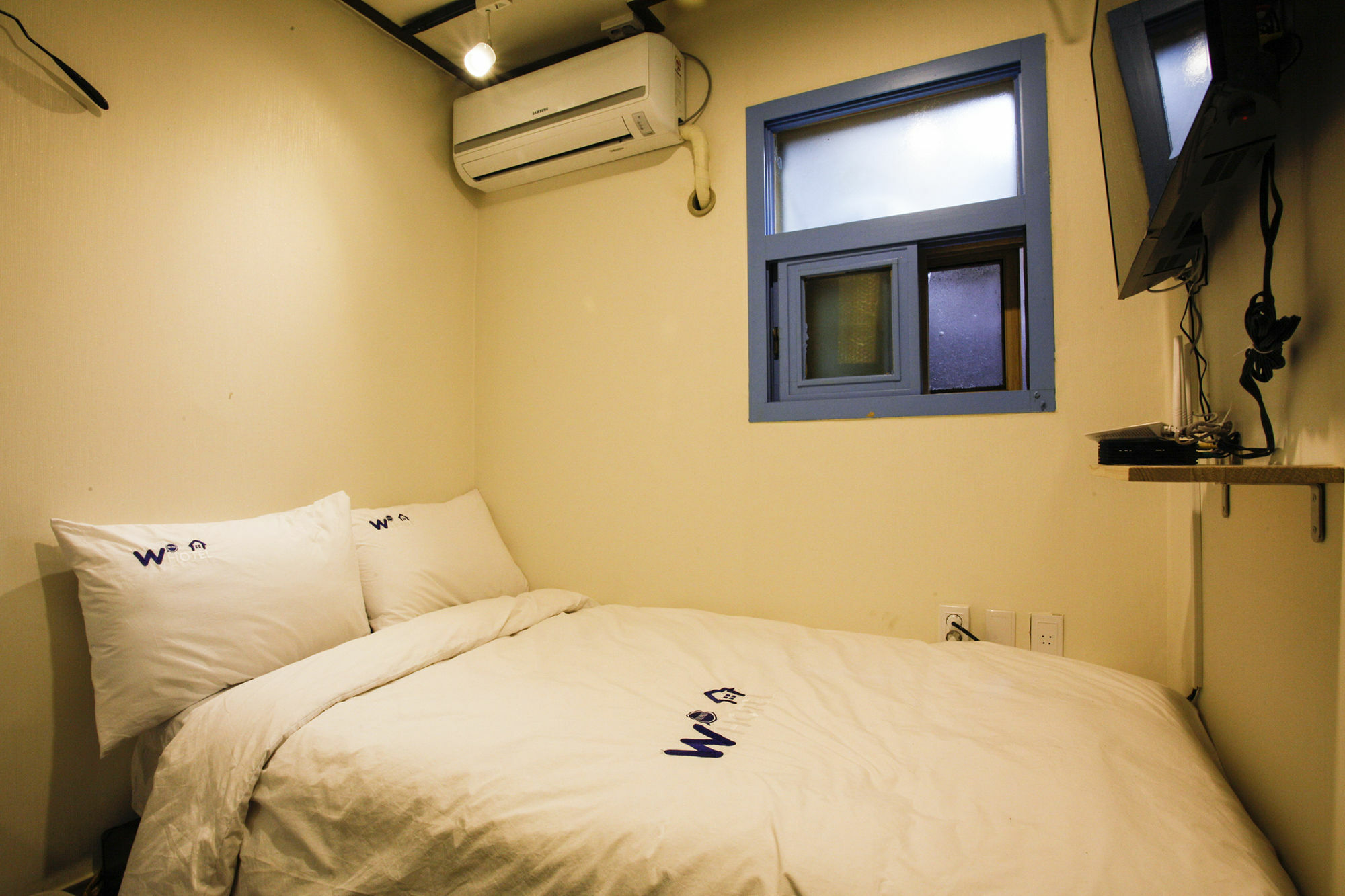 W Mini Hotel Dongdaemoon Seoel Buitenkant foto