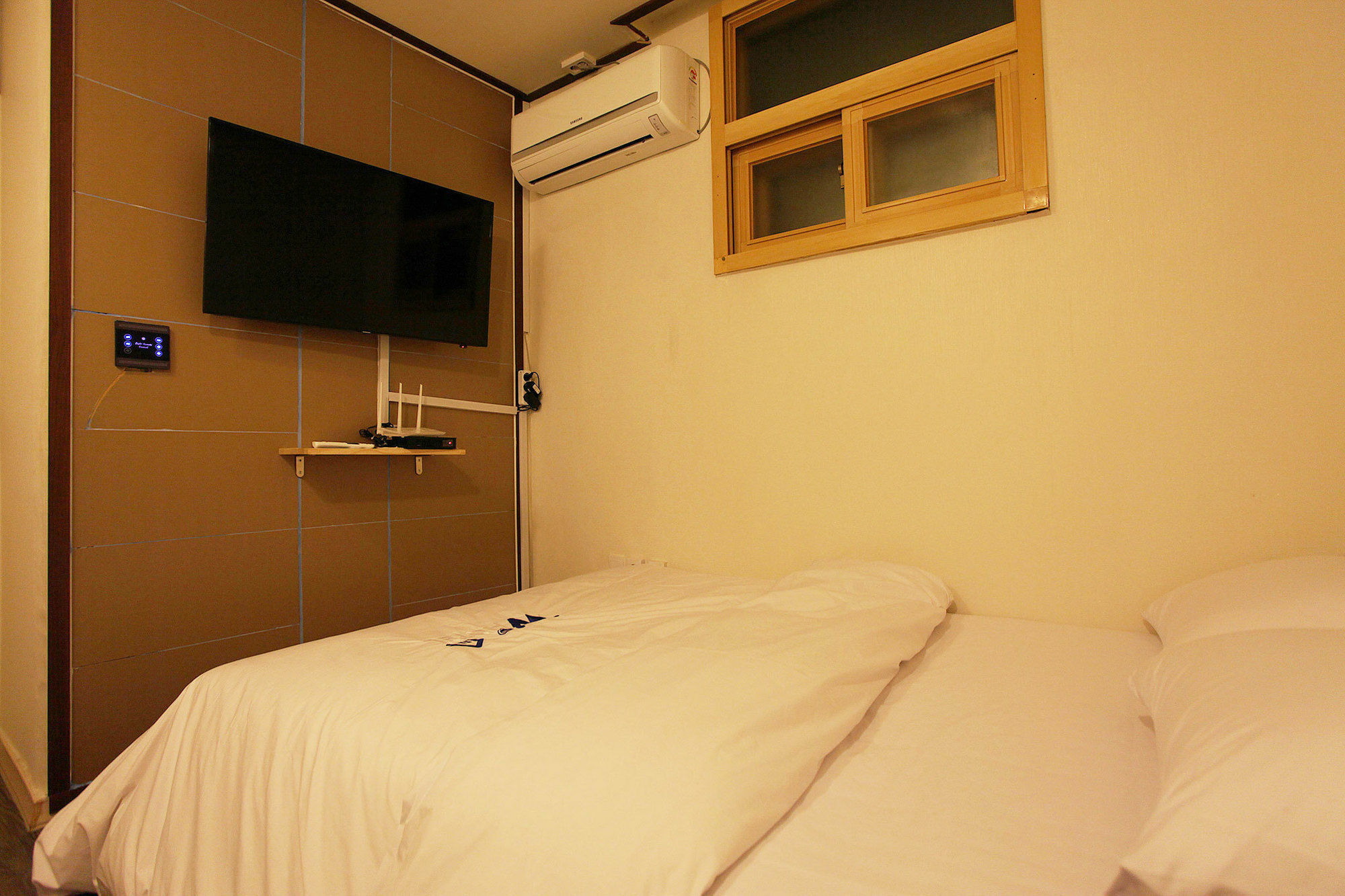 W Mini Hotel Dongdaemoon Seoel Buitenkant foto